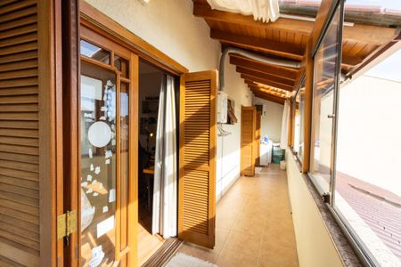 Casa à venda com 375m², 3 quartos e 4 vagas Casa à venda com 375m², 3 quartos e 4 vagasVista do Quarto 1