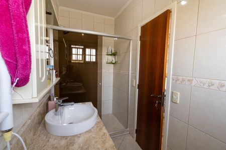 Casa à venda com 375m², 3 quartos e 4 vagas Casa à venda com 375m², 3 quartos e 4 vagasBanheiro da Suíte