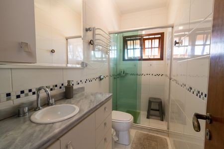 Casa à venda com 375m², 3 quartos e 4 vagas Casa à venda com 375m², 3 quartos e 4 vagasBanheiro