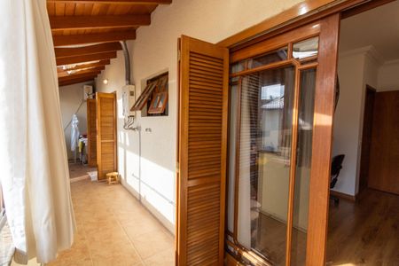 Casa à venda com 375m², 3 quartos e 4 vagas Casa à venda com 375m², 3 quartos e 4 vagasVista do Quarto 2