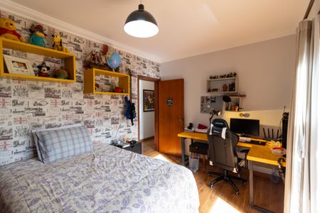 Casa à venda com 375m², 3 quartos e 4 vagas Casa à venda com 375m², 3 quartos e 4 vagasQuarto 1