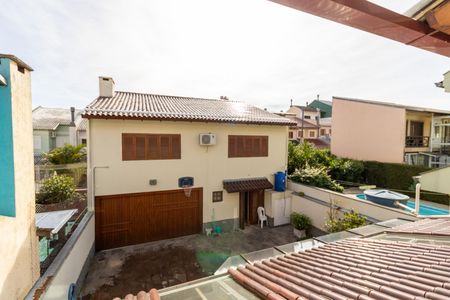 Casa à venda com 375m², 3 quartos e 4 vagas Casa à venda com 375m², 3 quartos e 4 vagasVista do Quarto 2