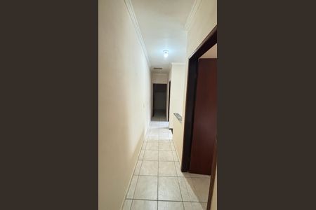 Casa à venda com 130m², 3 quartos e 3 vagas Casa à venda com 130m², 3 quartos e 3 vagasCorredor