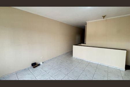 Casa à venda com 130m², 3 quartos e 3 vagas Casa à venda com 130m², 3 quartos e 3 vagasSala