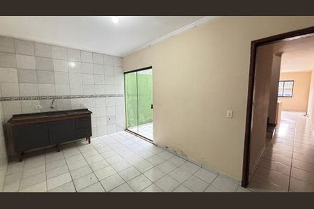 Casa à venda com 130m², 3 quartos e 3 vagas Casa à venda com 130m², 3 quartos e 3 vagasCozinha