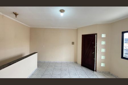 Casa à venda com 130m², 3 quartos e 3 vagas Casa à venda com 130m², 3 quartos e 3 vagasSala