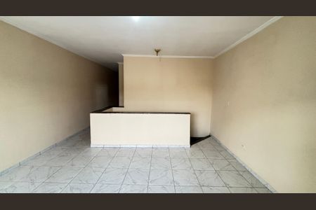 Casa à venda com 130m², 3 quartos e 3 vagas Casa à venda com 130m², 3 quartos e 3 vagasSala