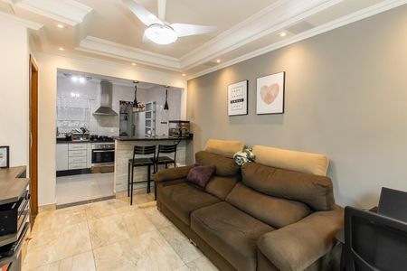 Casa de condomínio à venda com 63m², 2 quartos e 2 vagas Casa de condomínio à venda com 63m², 2 quartos e 2 vagasSala