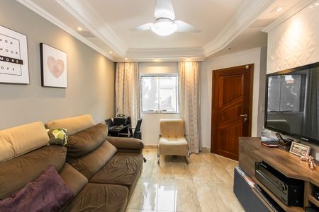 Casa de condomínio à venda com 63m², 2 quartos e 2 vagas Casa de condomínio à venda com 63m², 2 quartos e 2 vagasSala