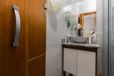 Casa de condomínio à venda com 63m², 2 quartos e 2 vagas Casa de condomínio à venda com 63m², 2 quartos e 2 vagasBanheiro