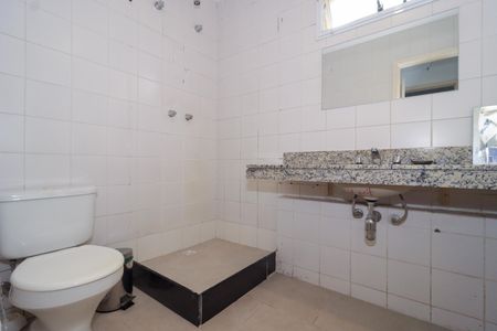 Apartamento à venda com 130m², 3 quartos e 3 vagasBanheiro da Suíte 2