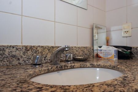 Apartamento à venda com 130m², 3 quartos e 3 vagasBanheiro da Suíte 2