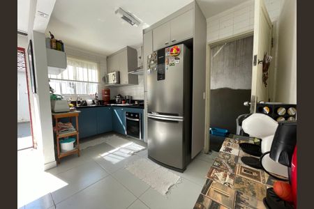 Casa à venda com 150m², 3 quartos e 1 vaga Casa à venda com 150m², 3 quartos e 1 vagaCozinha