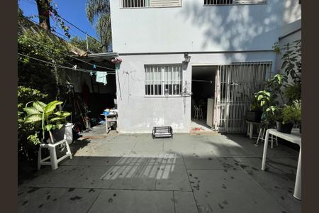 Casa à venda com 150m², 3 quartos e 1 vaga Casa à venda com 150m², 3 quartos e 1 vagaQuintal