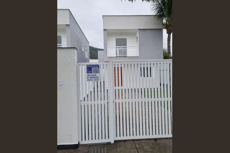 Casa à venda com 110m², 3 quartos e 4 vagasPlaca
