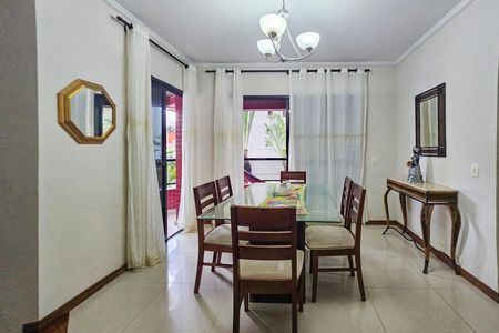 Apartamento para alugar com 164m², 4 quartos e 2 vagas Apartamento para alugar com 164m², 4 quartos e 2 vagasSala