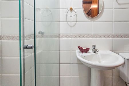 Apartamento para alugar com 164m², 4 quartos e 2 vagas Apartamento para alugar com 164m², 4 quartos e 2 vagasBanheiro da suíte 2