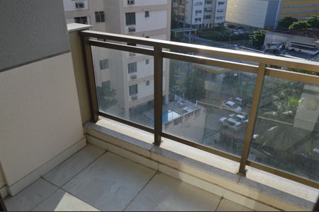 Apartamento à venda com 120m², 3 quartos e 1 vagaVaranda