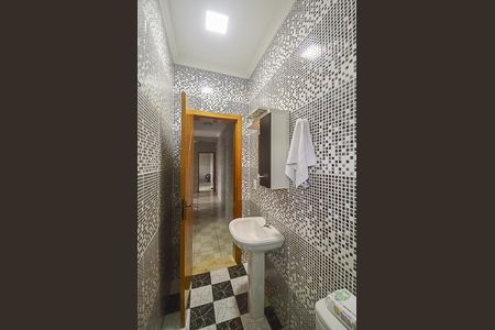 Casa à venda com 400m², 3 quartos e 8 vagasBanheiro