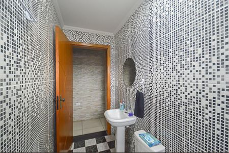 Casa à venda com 400m², 3 quartos e 8 vagasBanheiro 2