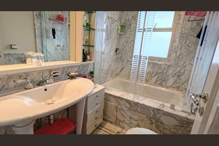 Apartamento à venda com 465m², 4 quartos e 5 vagasFoto 32