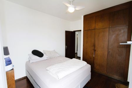 Apartamento à venda com 110m², 3 quartos e 1 vagaQuarto 2