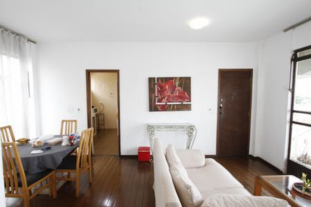 Apartamento à venda com 110m², 3 quartos e 1 vagaSala
