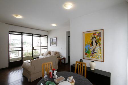 Apartamento à venda com 110m², 3 quartos e 1 vagaSala