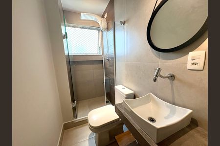 Apartamento para alugar com 76m², 2 quartos e 1 vaga Apartamento para alugar com 76m², 2 quartos e 1 vagaBanheiro Social