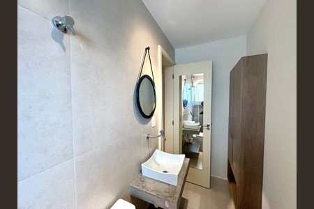 Apartamento para alugar com 76m², 2 quartos e 1 vaga Apartamento para alugar com 76m², 2 quartos e 1 vagaBanheiro Social