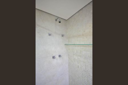 Apartamento à venda com 213m², 4 quartos e 4 vagasBanheiro Suíte 2