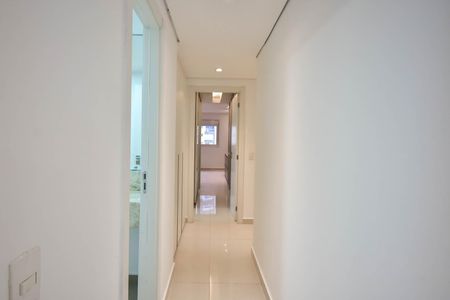 Apartamento à venda com 213m², 4 quartos e 4 vagasCorredor