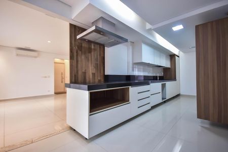 Apartamento à venda com 213m², 4 quartos e 4 vagasCozinha