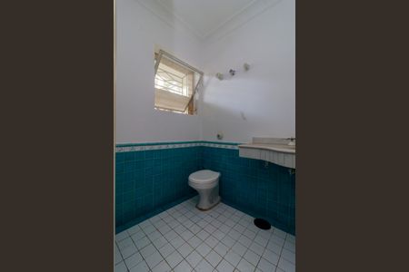 Casa à venda com 410m², 3 quartos e 2 vagasLavabo