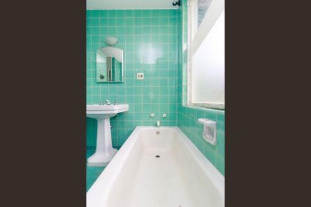 Casa à venda com 410m², 3 quartos e 2 vagasBanheiro Social