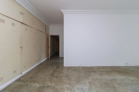 Casa à venda com 410m², 3 quartos e 2 vagasSuíte
