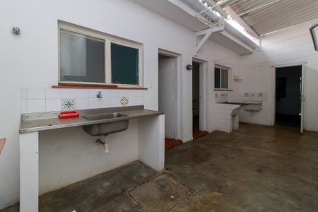 Casa à venda com 410m², 3 quartos e 2 vagasÁrea de Serviço