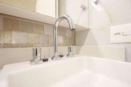 Casa de condomínio à venda com 320m², 7 quartos e 2 vagas Casa de condomínio à venda com 320m², 7 quartos e 2 vagasBanheiro Suíte 7