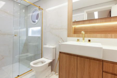 Casa de condomínio à venda com 320m², 7 quartos e 2 vagas Casa de condomínio à venda com 320m², 7 quartos e 2 vagasBanheiro Suíte 2