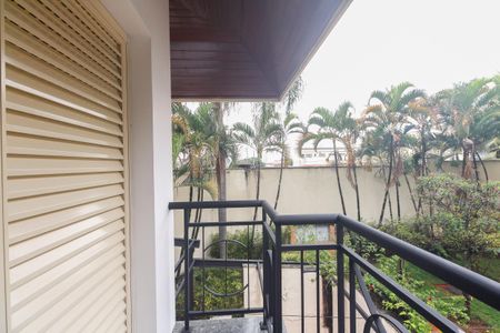 Casa de condomínio à venda com 320m², 7 quartos e 2 vagas Casa de condomínio à venda com 320m², 7 quartos e 2 vagasSuíte 3