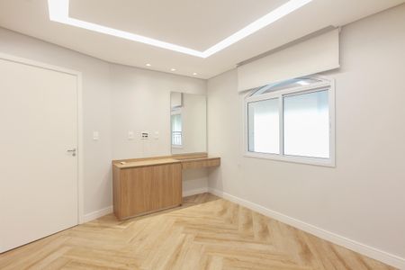 Casa de condomínio à venda com 320m², 7 quartos e 2 vagas Casa de condomínio à venda com 320m², 7 quartos e 2 vagasSuíte 2