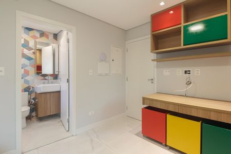 Casa de condomínio à venda com 320m², 7 quartos e 2 vagas Casa de condomínio à venda com 320m², 7 quartos e 2 vagasSuíte 1