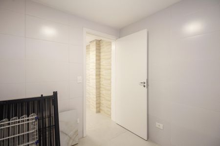 Casa de condomínio à venda com 320m², 7 quartos e 2 vagas Casa de condomínio à venda com 320m², 7 quartos e 2 vagasÁrea de Serviço - Despensa