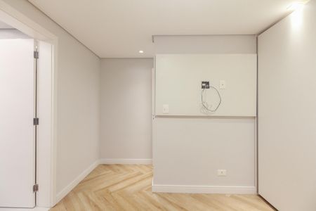 Casa de condomínio à venda com 320m², 7 quartos e 2 vagas Casa de condomínio à venda com 320m², 7 quartos e 2 vagasSuíte 7