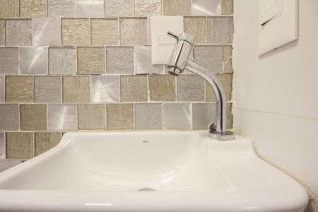 Casa de condomínio à venda com 320m², 7 quartos e 2 vagas Casa de condomínio à venda com 320m², 7 quartos e 2 vagasÁrea de Serviço - Banheiro de Serviço