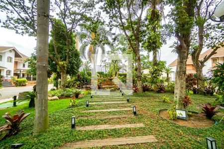 Casa de condomínio à venda com 320m², 7 quartos e 2 vagas Casa de condomínio à venda com 320m², 7 quartos e 2 vagasCondomínio