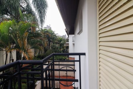 Casa de condomínio à venda com 320m², 7 quartos e 2 vagas Casa de condomínio à venda com 320m², 7 quartos e 2 vagasSuíte 4