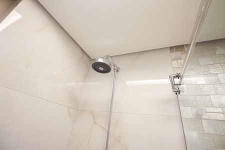 Casa de condomínio à venda com 320m², 7 quartos e 2 vagas Casa de condomínio à venda com 320m², 7 quartos e 2 vagasBanheiro Suíte 7