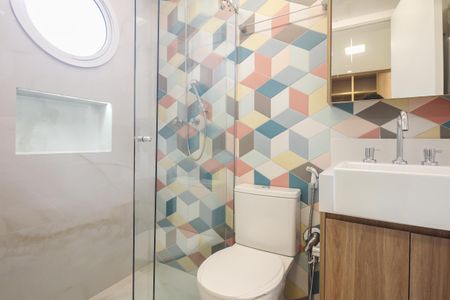 Casa de condomínio à venda com 320m², 7 quartos e 2 vagas Casa de condomínio à venda com 320m², 7 quartos e 2 vagasBanheiro Suíte 1