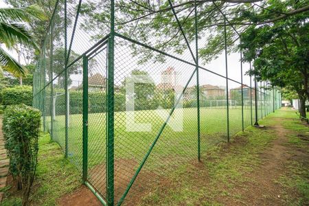 Casa de condomínio à venda com 320m², 7 quartos e 2 vagas Casa de condomínio à venda com 320m², 7 quartos e 2 vagasCondomínio - Quadra